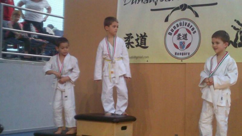 1515039 696090800425612 845429246 N