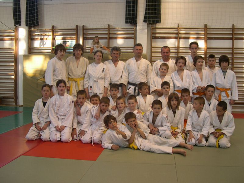 A Kezdetek 2007 Bol